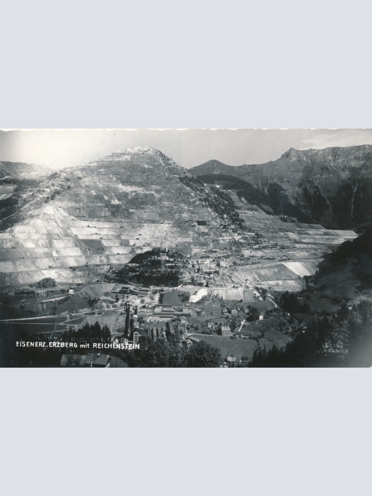 AK aus Eisenerz mit Erzberg Steiermark Ansichtskarte (12774)