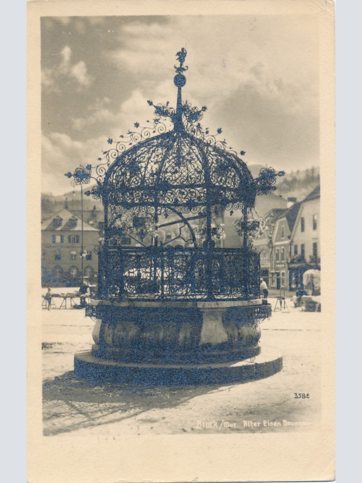 AK aus Bruck an der Mur alter Eisenbrunnen Steiermark Ansichtskarte (13194)