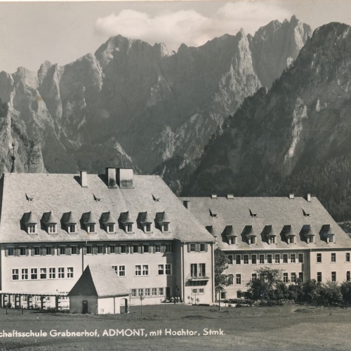 AK aus Admont mit Landwirtschaftsschule Steiermark Ansichtskarte (13179)