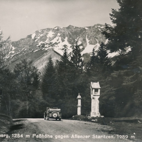 AK aus Seeberg mit Oldtimer Steiermark Ansichtskarte (13345)