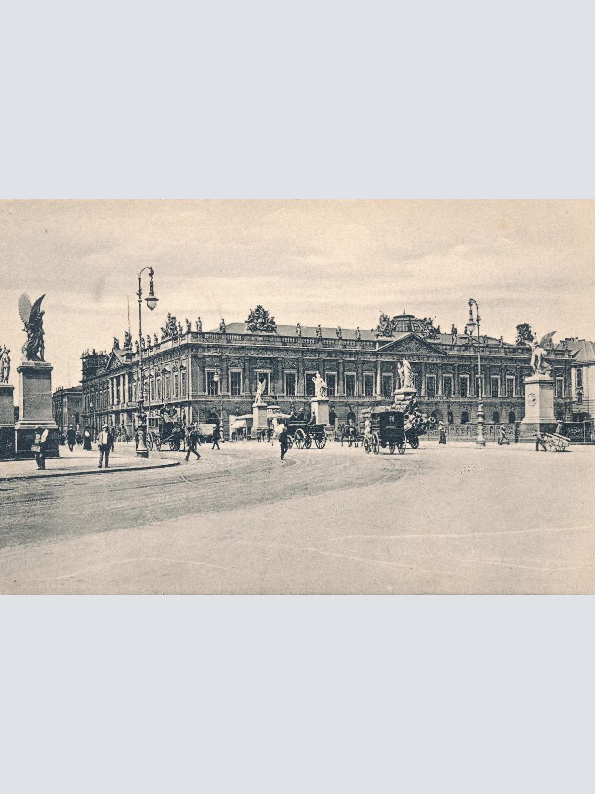 AK, Berlin, Schlossbrücke u. Zeughaus, Ansichtskarte (S4420)