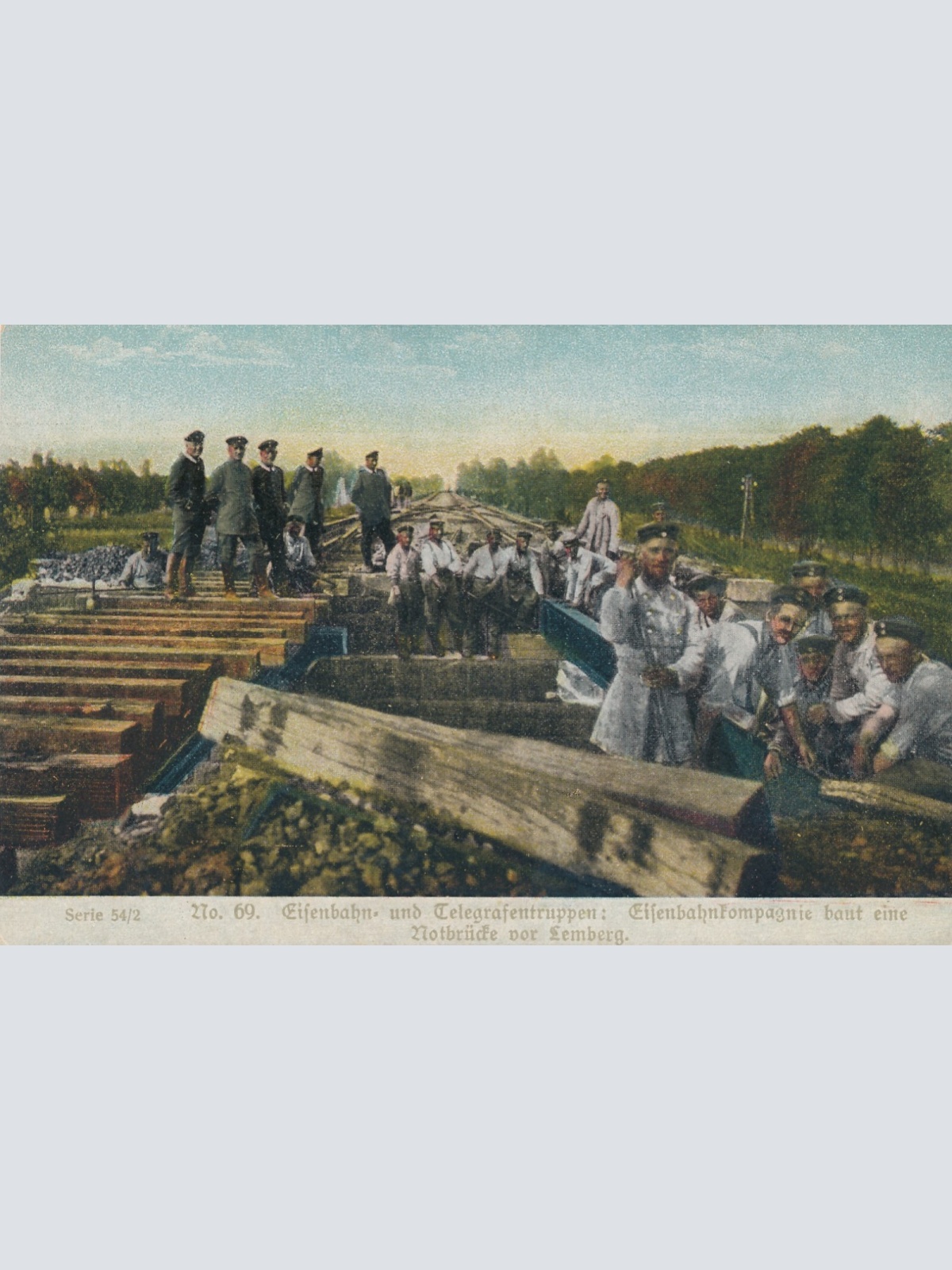AK Eisenbahnkompanie baut eine Notbrücke vor Lemberg Ansichtskarte (13779)