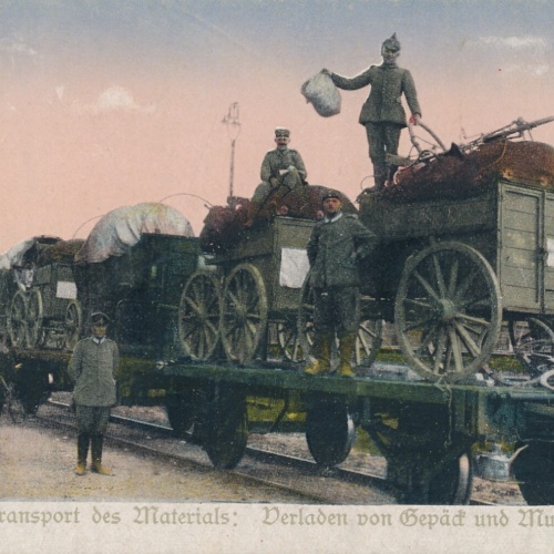 AK Verladen von Gepäck und Munitionswagen Ansichtskarte (13774)
