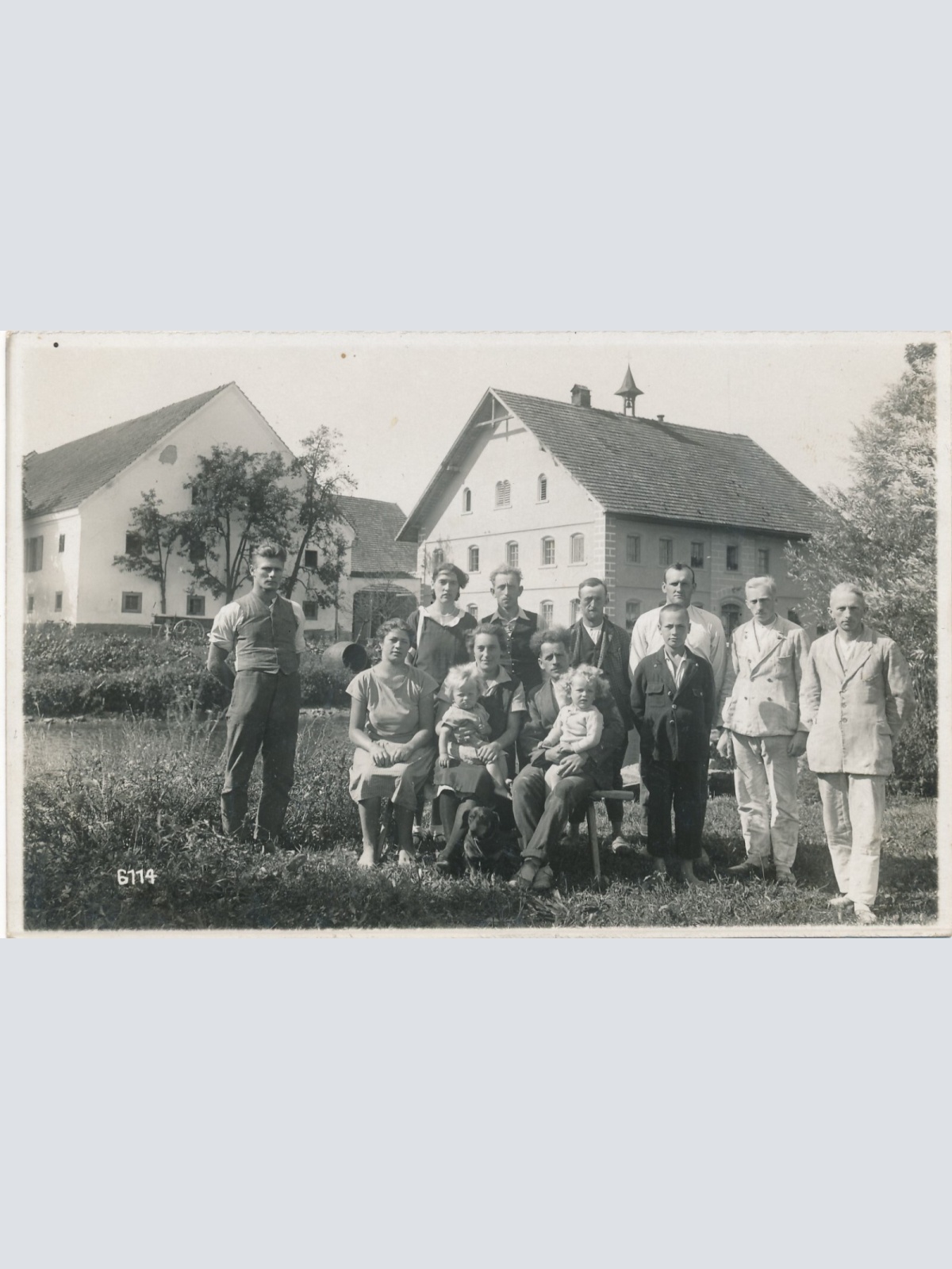 AK Annodazumals aus Braunau Familienfoto Ansichtskarte (13920)