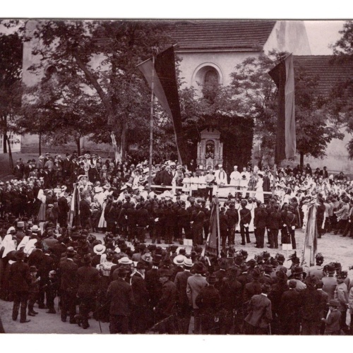 AK, Menschenmenge, Pfarrer, Priester, Prozession , Ansichtskarte (S5060)