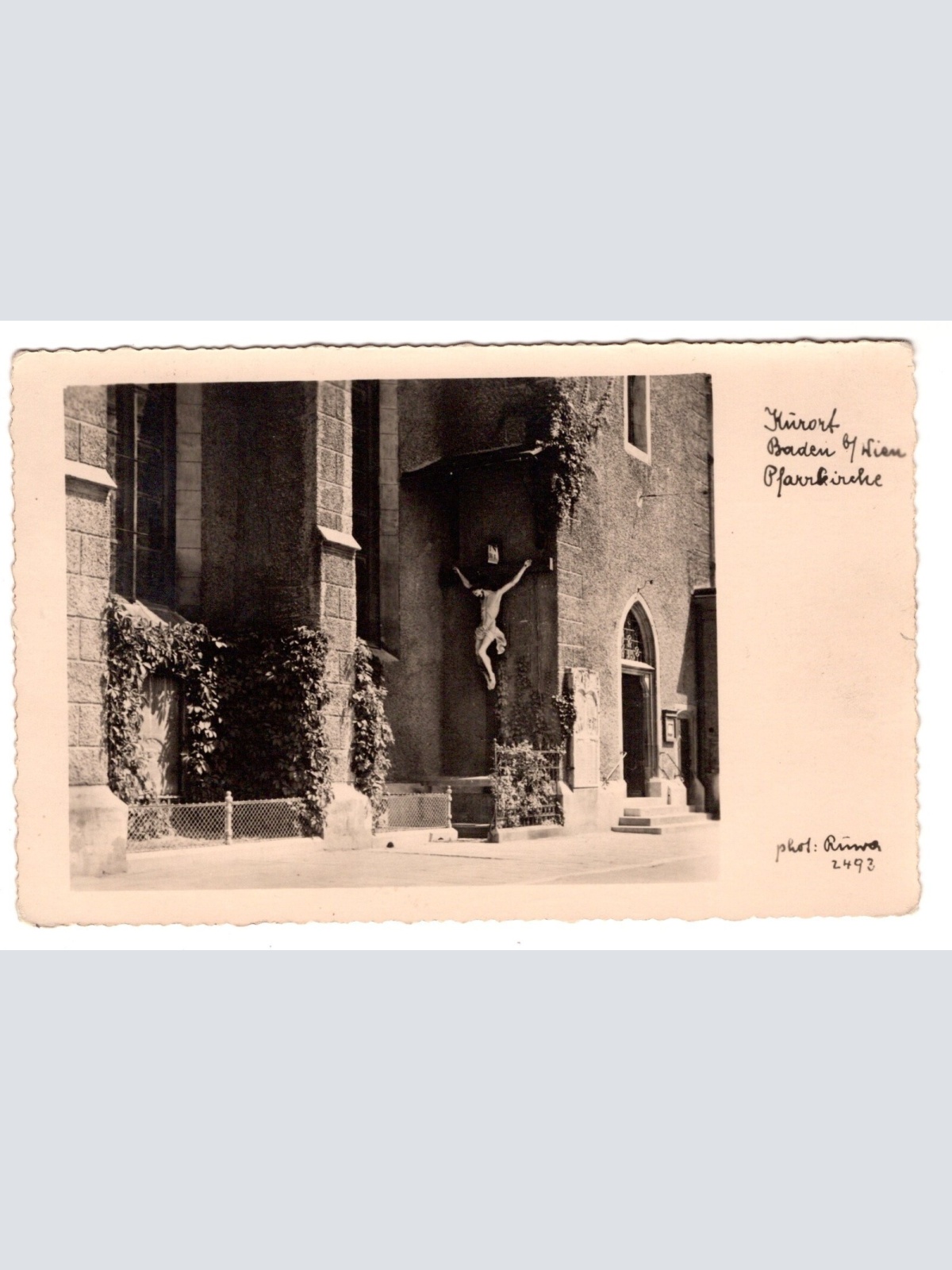 AK, Baden bei Wien, Pfarrkirche, Niederösterreich, Ansichtskarte (S5936)