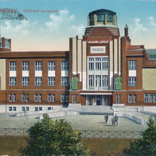 AK aus Hradec Kralove mit Museum Tschechoslowakei Ansichtskarte (14284)