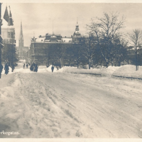 AK aus Sundsvall Kyrkogatan Schweden im Winter Ansichtskarte (15934)