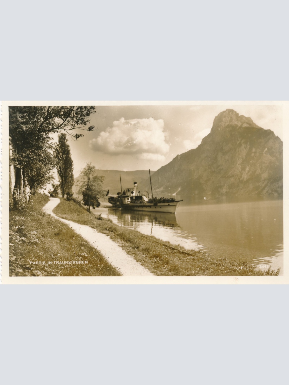 AK aus Traunkirchen mit Dampfer Oberösterreich Ansichtskarte (15408)