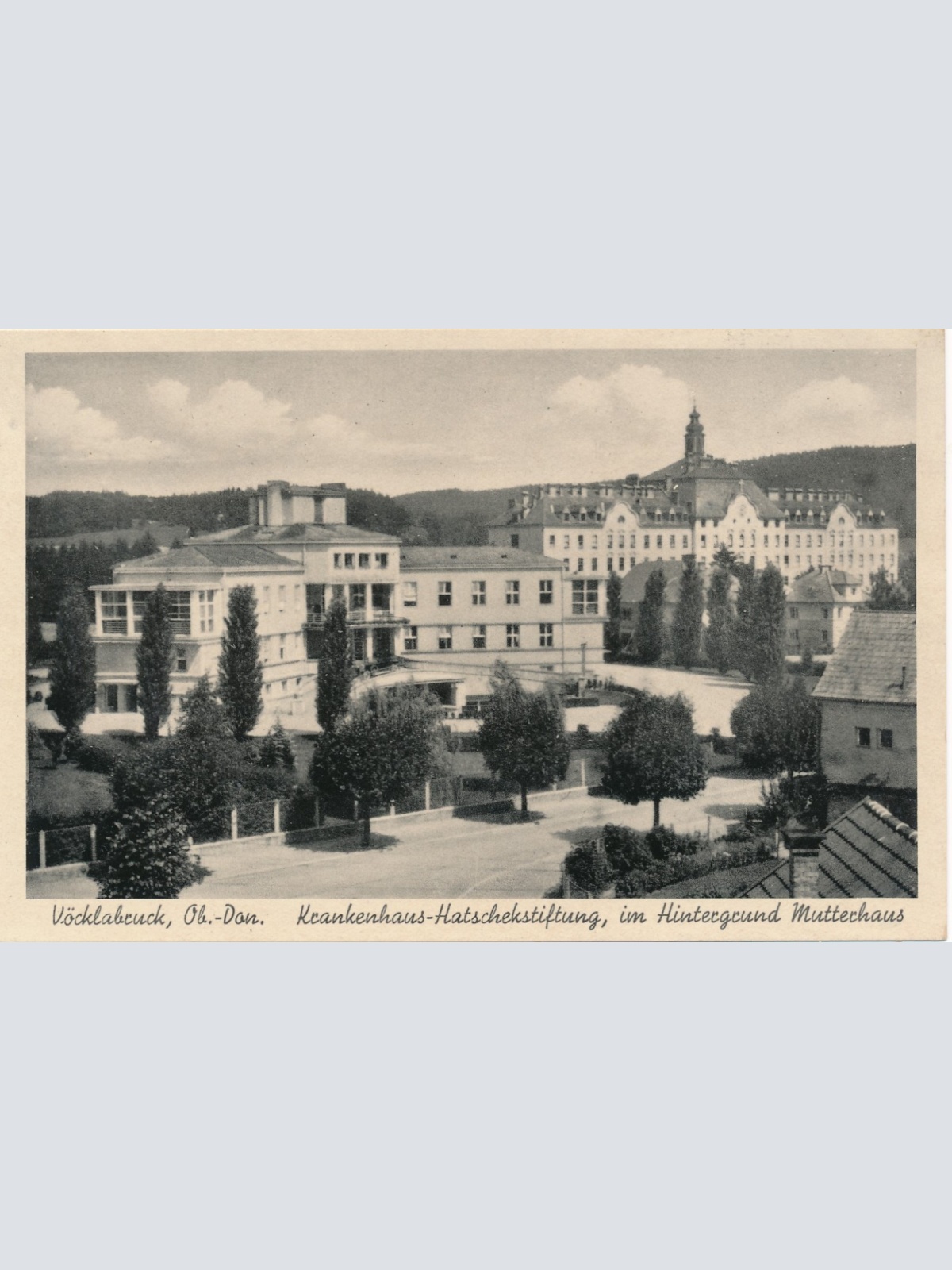 AK aus Vöcklabruck mit Krankenhaus Ansichtskarte (16762)