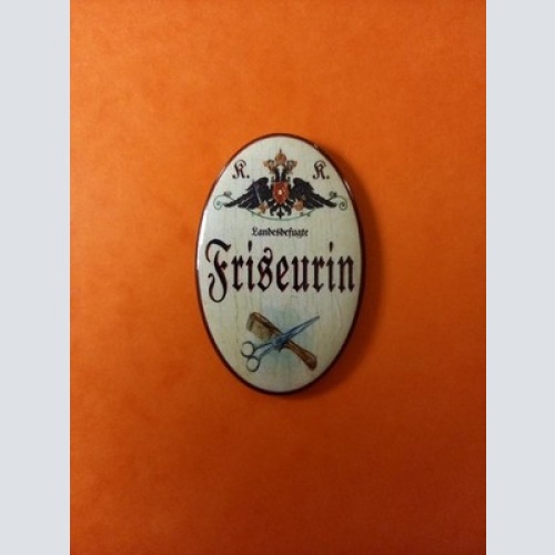 Nostalgie KuK Flaschenöffner Magnet Landesbefugte Friseurin