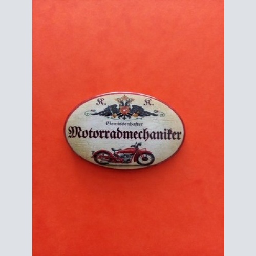 Nostalgie KuK Flaschenöffner Magnet Gewissenhafter Motorradmechaniker