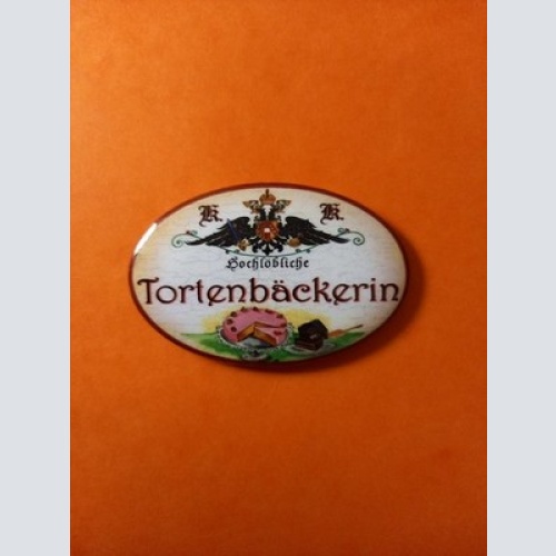 Nostalgie KuK Flaschenöffner Magnet Hochlöbliche Tortenbäckerin