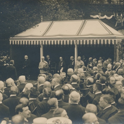 AK Militaria Jubiläumsfest 1904 mit Soldaten in Ausgehuniform Ansichtska (16981)