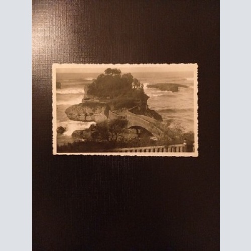 Biarritz Le Rocher Du Basta 648 Gr