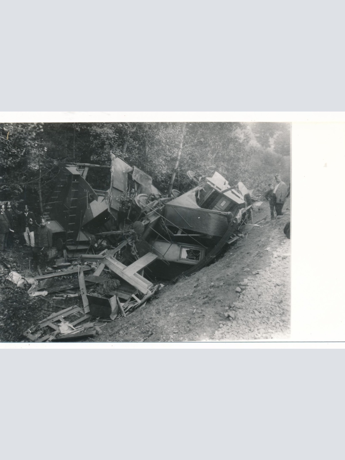 Foto - Karte von einer Verunglückten Eisenbahn (18152)