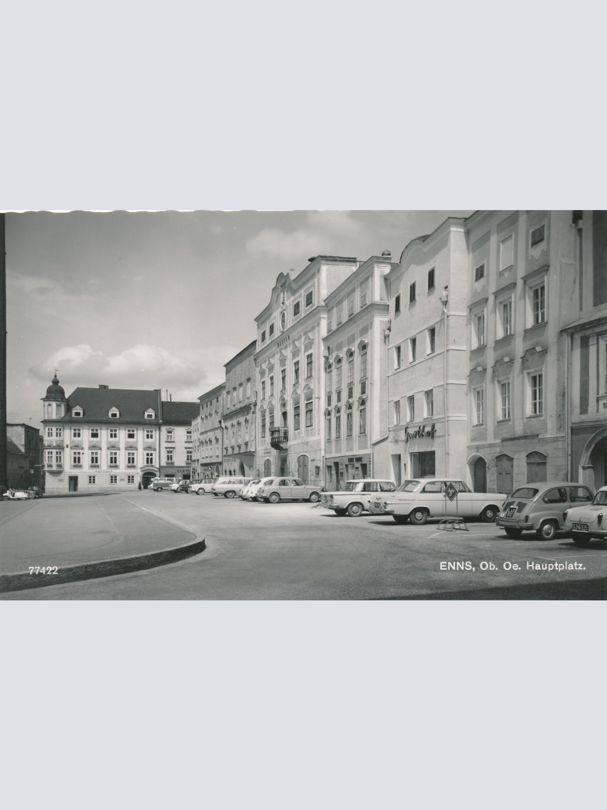AK aus Enns Hauptplatz Oberösterreich Ansichtskarte (18301)