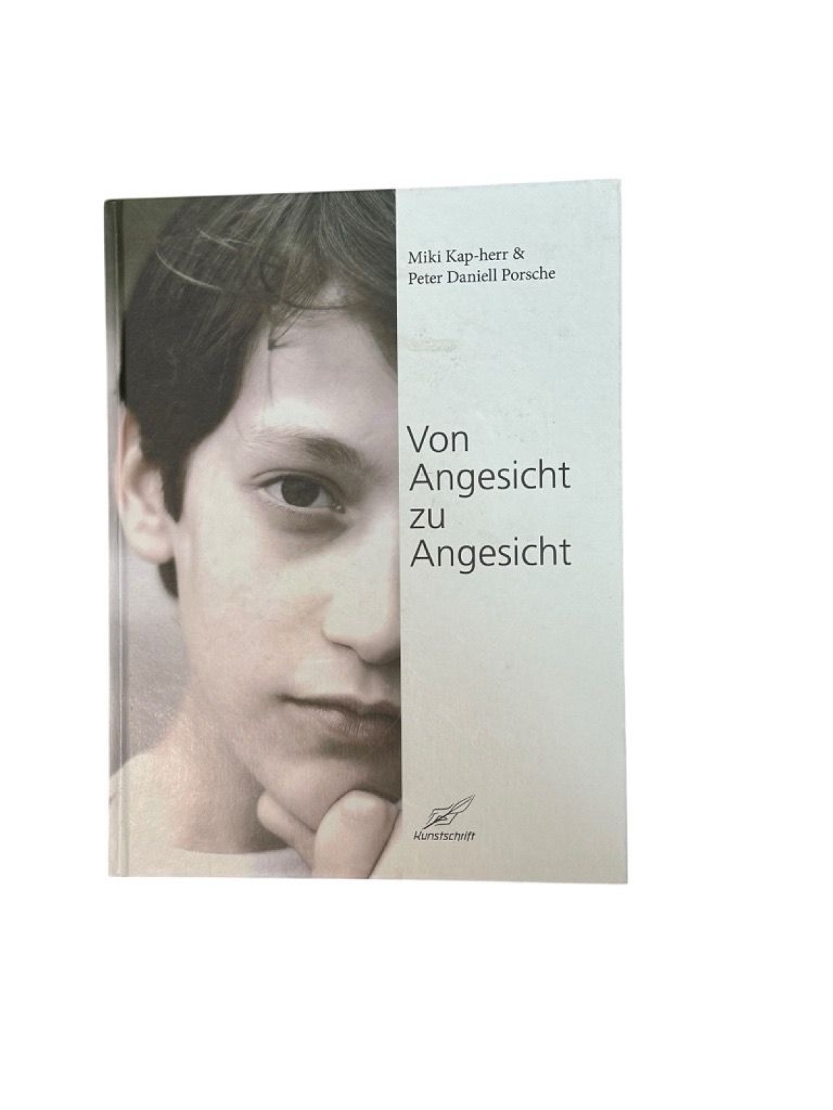Von Angesicht zu Angesicht [zur Eröffnung des Hans-Peter Porsche Traumwerk am 25