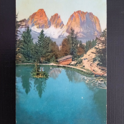 Kleiner See des Pordoijoch mit Langkofelgruppe 400255 gr