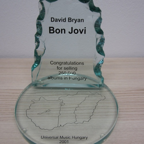 DAVID BRYAN - BON JOVI -  ORIGINAL AUSZEICHNUNG FÜR 250.000 ALBUMS IN HUNGARY