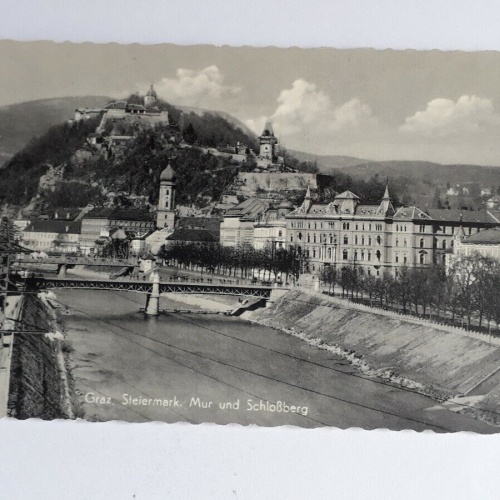 Graz, Steiermark, Mur und Schloßberg. 40085FH