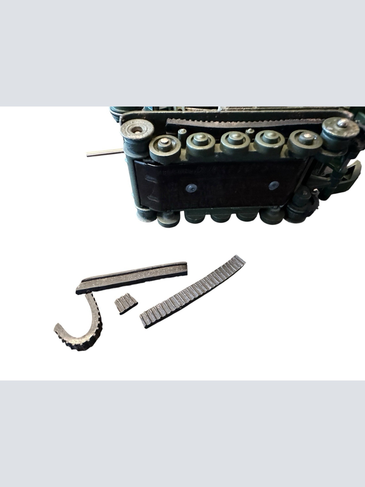 Dinky Toys Char AMX Poseur de Pont Militär Brückenleger Panzer