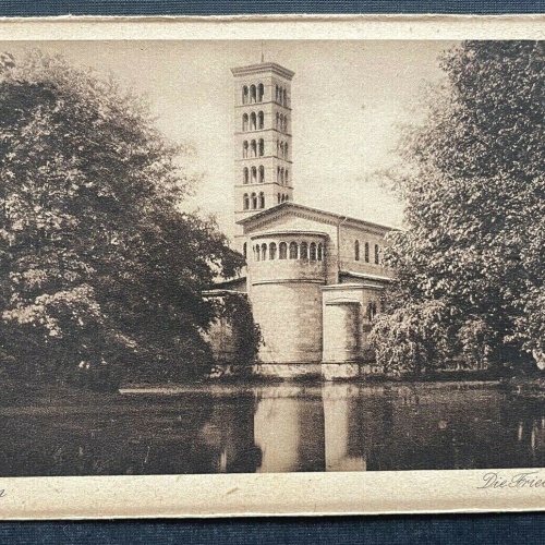 Potsdam Friedenskirche Turm Gebäude See Park Brandenburg Deutschland 410459 TH