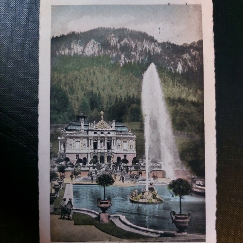 Schloss Linderhof mit Springbrunnen Berg 402577 WM F