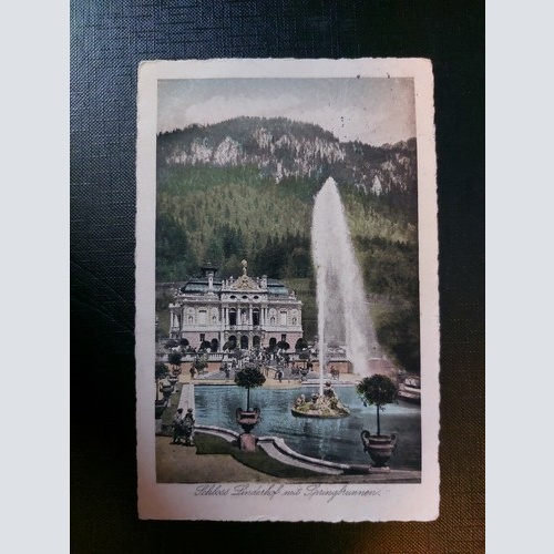 Schloss Linderhof mit Springbrunnen Berg 402577 WM F