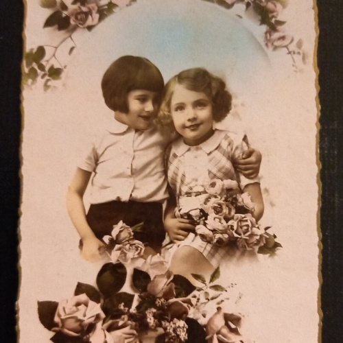 Zwei Mädchen Mit Rosen 600756A Ga G