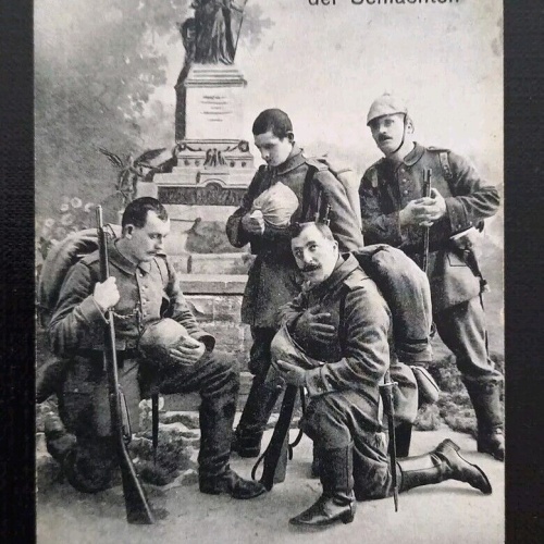 Vier Soldaten Vor E. Denkmal Wir Loben Dich Du Lenker D.Schlachten 410016 H Gr