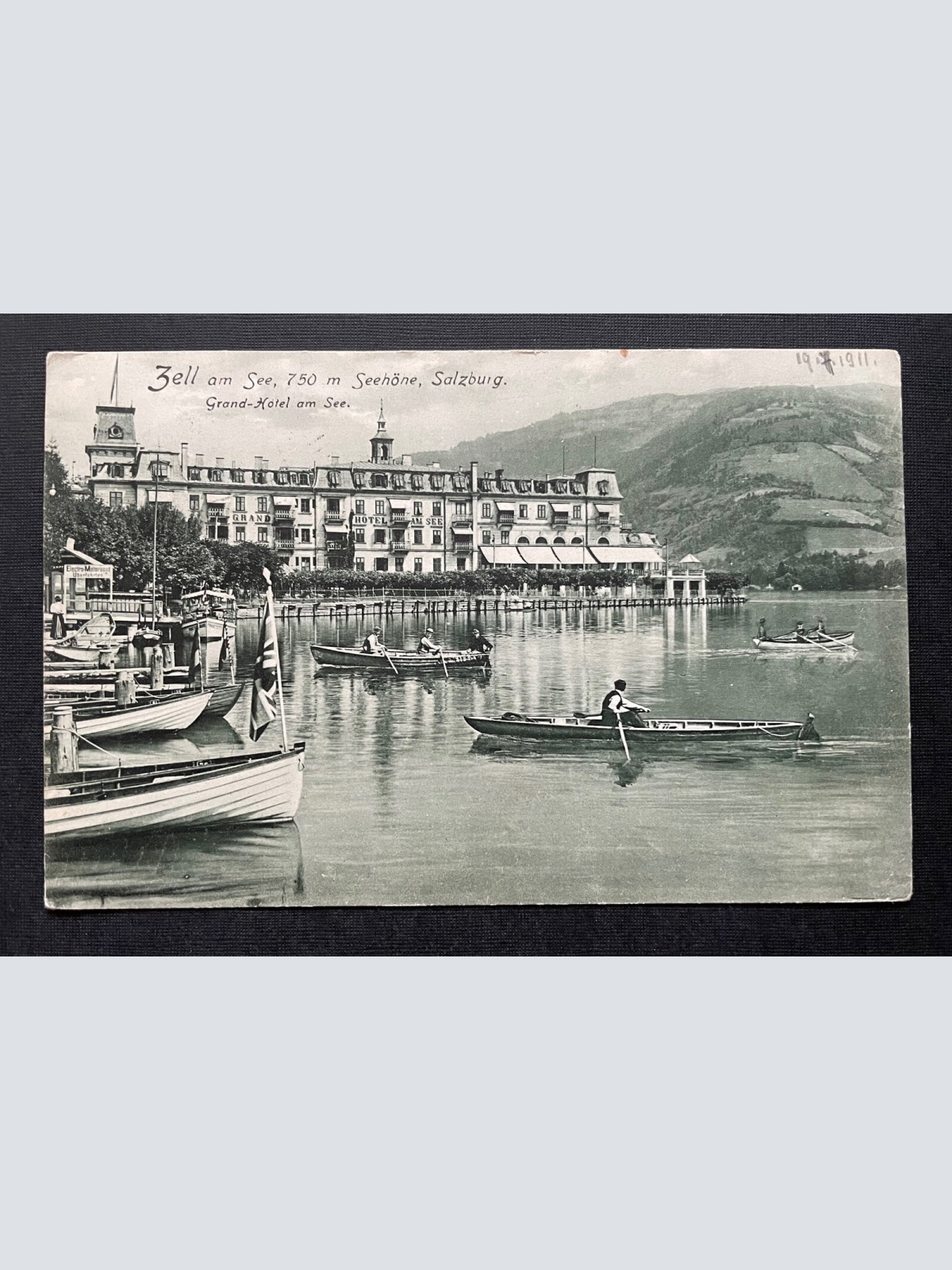 Zell am See Grand-Hotel Ruderboot Ufer Fahne 750m Salzburg Österreich 400473 TH