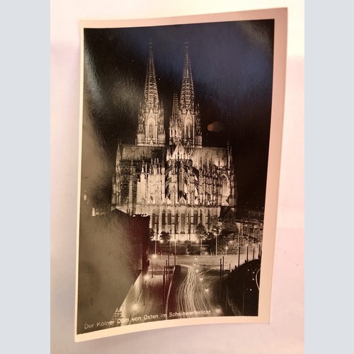 AK, Kölner Dom im Scheinwerferlicht (40064 BW)