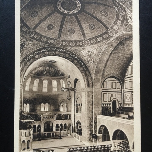 Bad Homburg v. d. Höhe - Innenansicht der Erlöserkirche - Kanzel Kreuz 180116 TH