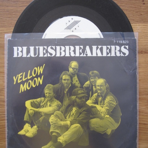 Single /    Bluesbreakers – Yellow Moon    / AUT PRESS /