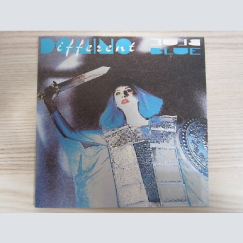 CD / Domino Blue--Different Blue   / RAR /  AUSTRIA /