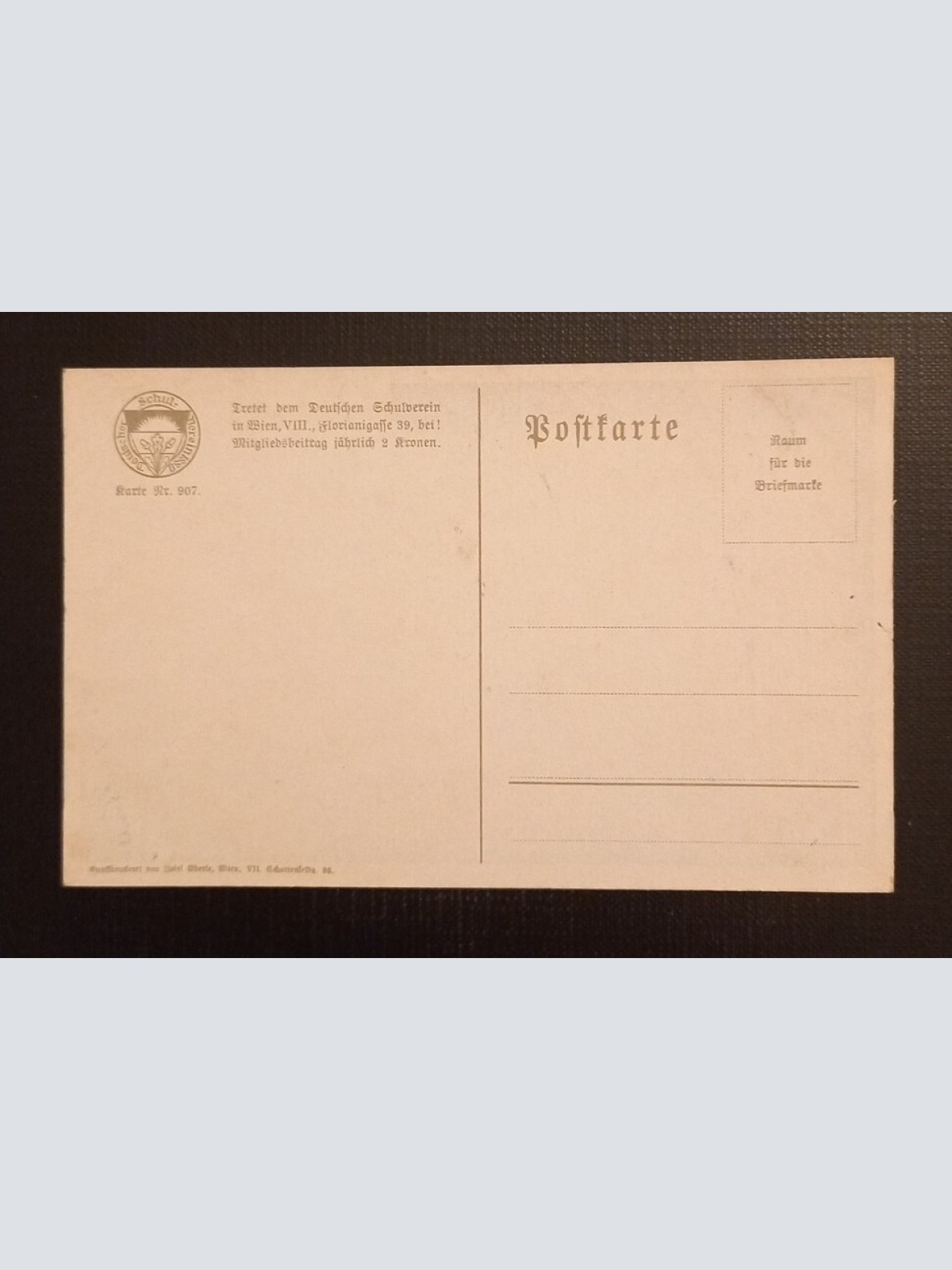 Kindesdank Mit Blumenstrauß Ga