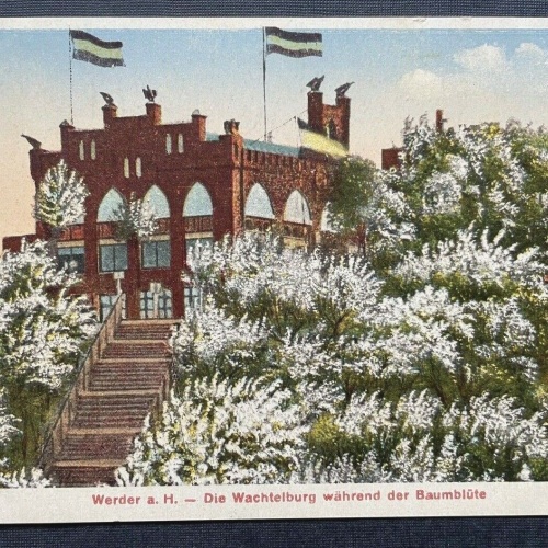 Werder a.H. Wachtelburg während Baumblüte Fest Brandenburg Deutschland 402645 C